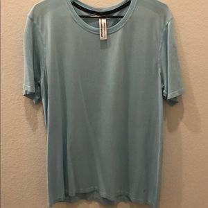 Men’s Amazon Essentials shirt